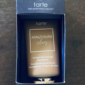 Amazonian Clay 16-hour foundation DEEP SAND